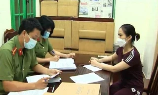 Bà Hoàng Thị Thanh Nga, chuyên viên Tổng cục Đường bộ bị khởi tố do có hành vi cấp trái phép thẻ chứng nhận xe ô tô “luồng xanh”