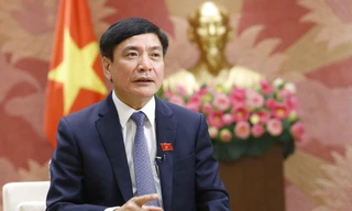 Ủy ban Thường vụ Quốc hội tổ chức chất vấn trong phiên họp tháng 8