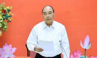 Chủ tịch nước, Chủ tịch Hội đồng Quốc phòng và An ninh Nguyễn Xuân Phúc. Ảnh VOV 