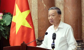 Chủ tịch nước Tô Lâm gặp mặt Ban liên lạc Đại đoàn 305 Dù - Đặc công 