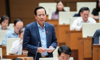 Bộ trưởng Đào Ngọc Dung: 'Không ai sinh ra và lớn lên lại muốn mình nghèo'