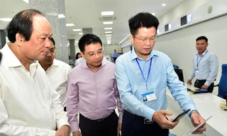 “Quyết liệt, kịp thời, hiệu quả, thực chất” là 8 chữ Thủ tướng dành tặng cho Tổ công tác của Thủ tướng Chính phủ. Ảnh VGP