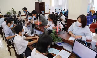 Bộ Nội vụ đề xuất cán bộ, công chức không hoàn thành nhiệm vụ 1 năm bị tinh giản biên chế
