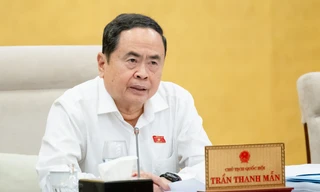 Chủ tịch Quốc hội ký ban hành các nghị quyết về công tác cán bộ