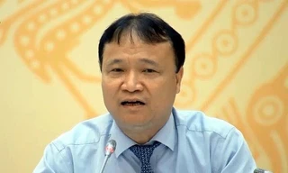 Lãnh đạo Bộ Công Thương nói gì về loạt nhà máy điện gió, điện mặt trời 'đắp chiếu'?