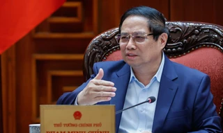 Thủ tướng: Phải có giải pháp hỗ trợ người dân, doanh nghiệp trong lúc khó khăn