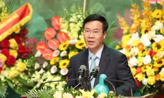 'Hàng trăm nhà báo đã không ngại hiểm nguy trên tuyến đầu chống dịch'