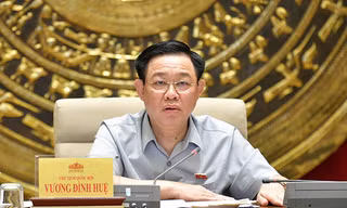Chủ tịch Quốc hội làm việc với Ban Tổ chức Hội nghị Nghị sĩ trẻ toàn cầu lần thứ 9 