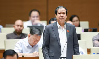 Bộ trưởng GD&ĐT Nguyễn Kim Sơn: Tăng lương, phụ cấp cho giáo viên là việc cấp bách