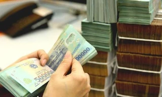 Bình ổn giá cả, tránh tình trạng tăng lương không theo kịp lạm phát 