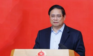 Thủ tướng: Mạnh dạn đặt hàng, giao một số việc lớn cho các tập đoàn tư nhân