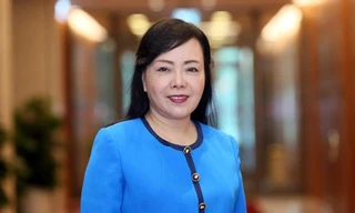 Nguyên Bộ trưởng Y tế Nguyễn Thị Kim Tiến đang là Trưởng Ban Bảo vệ, chăm sóc sức khoẻ cán bộ T.Ư