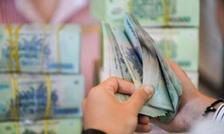 Chi trả đầy đủ, kịp thời tiền lương, thưởng Tết cho người lao động 