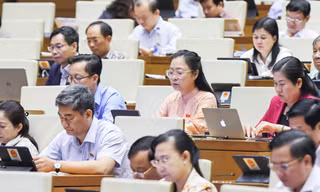 Hôm nay, Quốc hội xem xét việc rút ngắn nhiệm kỳ khóa XV 
