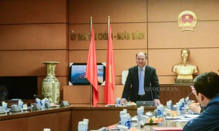 Ủy ban Tài chính – Ngân sách họp thẩm tra báo cáo công tác của Kiểm toán nhà nước. Ảnh: QH