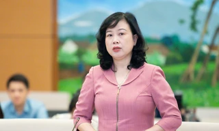 Bộ trưởng Y tế phản hồi đề nghị nâng mức phụ cấp trực cho cán bộ y tế 