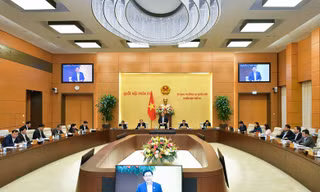 Uỷ ban Thường vụ Quốc hội phê chuẩn kết quả miễn nhiệm, bãi nhiệm nhân sự hai tỉnh