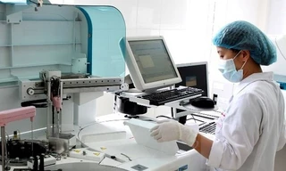 Bộ Y tế có trách nhiệm xây dựng, ban hành hướng dẫn về xây dựng giá gói thầu trang thiết bị y tế