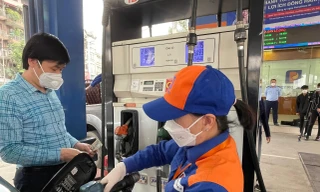 Thường vụ Quốc hội xem xét giảm thuế môi trường với xăng dầu vào ngày 23/3