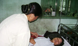 Chị Nguyễn Thị Hường tại bệnh viện