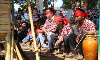 Người Ê Đê làm lễ cúng cầu mưa