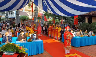 Lễ Giỗ Tổ Hùng Vương tại ngôi đình người Việt đầu tiên trên Tây Nguyên