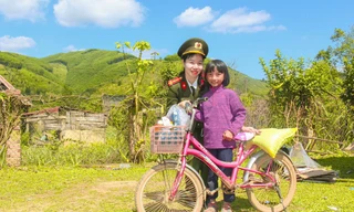 Nữ đại úy công an và bí thư Huyện Đoàn ở Đắk Lắk được nhận Giải thưởng Lý Tự Trọng