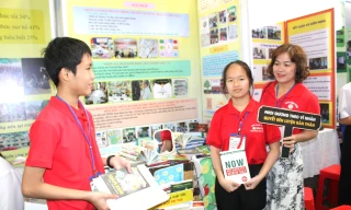 Lan tỏa tình yêu sách