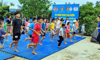 Sôi nổi các lớp bơi miễn phí cho thiếu nhi, phòng chống đuối nước ở Đắk Lắk