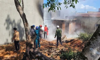 Sau tiếng nổ bất thường, phát hiện người đàn ông tử vong trong nhà vệ sinh