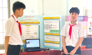 Xe cứu hộ AI của hai nam sinh lớp 9 đạt giải tại ngày hội STEM