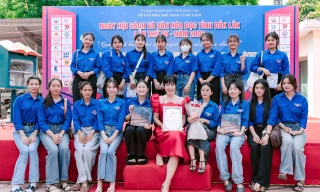 Tuổi trẻ Đắk Lắk cùng sách bước vào kỷ nguyên vươn mình của dân tộc