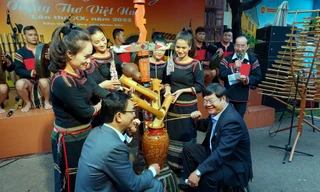 Sôi động Ngày thơ Việt Nam 2022 tại Đắk Lắk