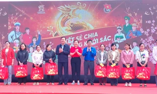 ‘Tết sẻ chia - Năm Rồng khởi sắc’ tại Đắk Lắk