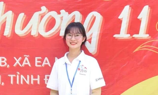 Nữ sinh ngành y năng nổ vận động hiến máu 