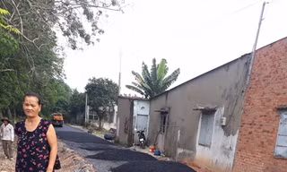 Bỏ 200 triệu làm đường dân sinh: Bị còng tay vì làm chưa xin phép?