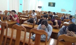 Thuê chung cư cao cấp lập ổ cờ bạc Poker