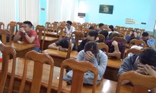 Thuê chung cư cao cấp lập ổ cờ bạc Poker