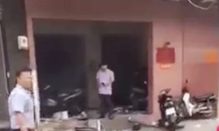 Công an TPHCM giám định chất gây nổ nghi bị ném vào trụ sở CA phường