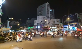 CSGT tạm giữ 64 xe máy 'đi bão' tại TPHCM