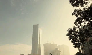 Bầu trời Hà Nội sáng nay.