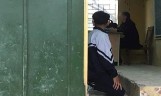 Thông tư mới quy định, giáo viên không phê bình học sinh trước lớp, trước trường. 