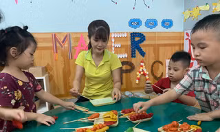 Nuôi dạy trẻ mầm non giáo viên cần có kiến thức, kỹ năng 