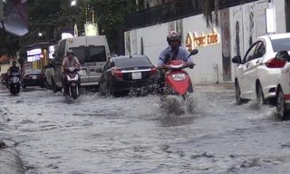 Triều cường có thể gây ngập úng nghiêm trọng ở Sài Gòn trong hai ngày 18-19/10.