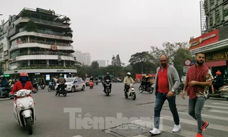 Trời nắng những ngày giáp Tết, gió mùa đông bắc mạnh vào chiều 30 