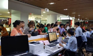 Lo 'vỡ trận', nhà mạng bổ sung nhiều cách cập nhật thông tin cá nhân