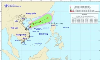Hai áp thấp nhiệt đới diễn biến bất ngờ, mưa lớn gần khắp cả nước
