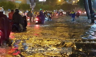 Mưa lớn dự kiến vào chiều tối có thể gây ngập úng nghiêm trọng ở TPHCM và các độ thị miền Đông Nam Bộ.