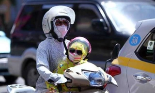 Ô nhiễm không khí kéo dài, phụ huynh lo đảo lộn cuộc sống nếu trẻ nghỉ học