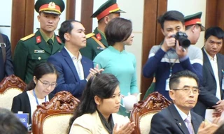 Nữ ca sỹ quyền lực cùng đoàn Triều Tiên thăm nhiều cơ sở kinh tế ở Hà Nội